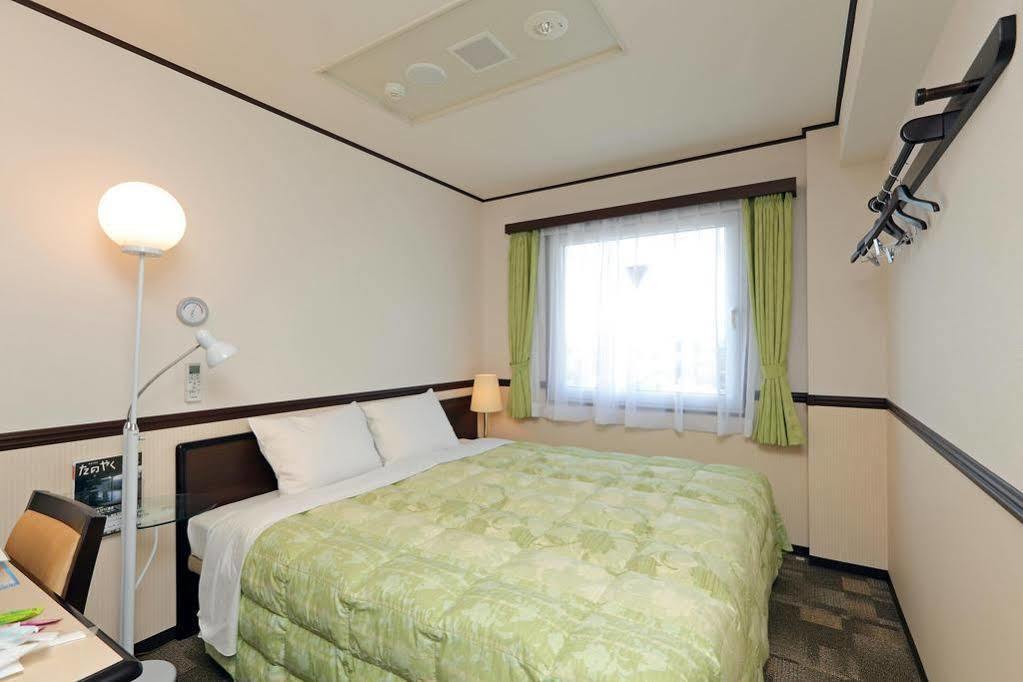 Toyoko Inn Shimonoseki Kaikyo Yume Tower Exterior foto